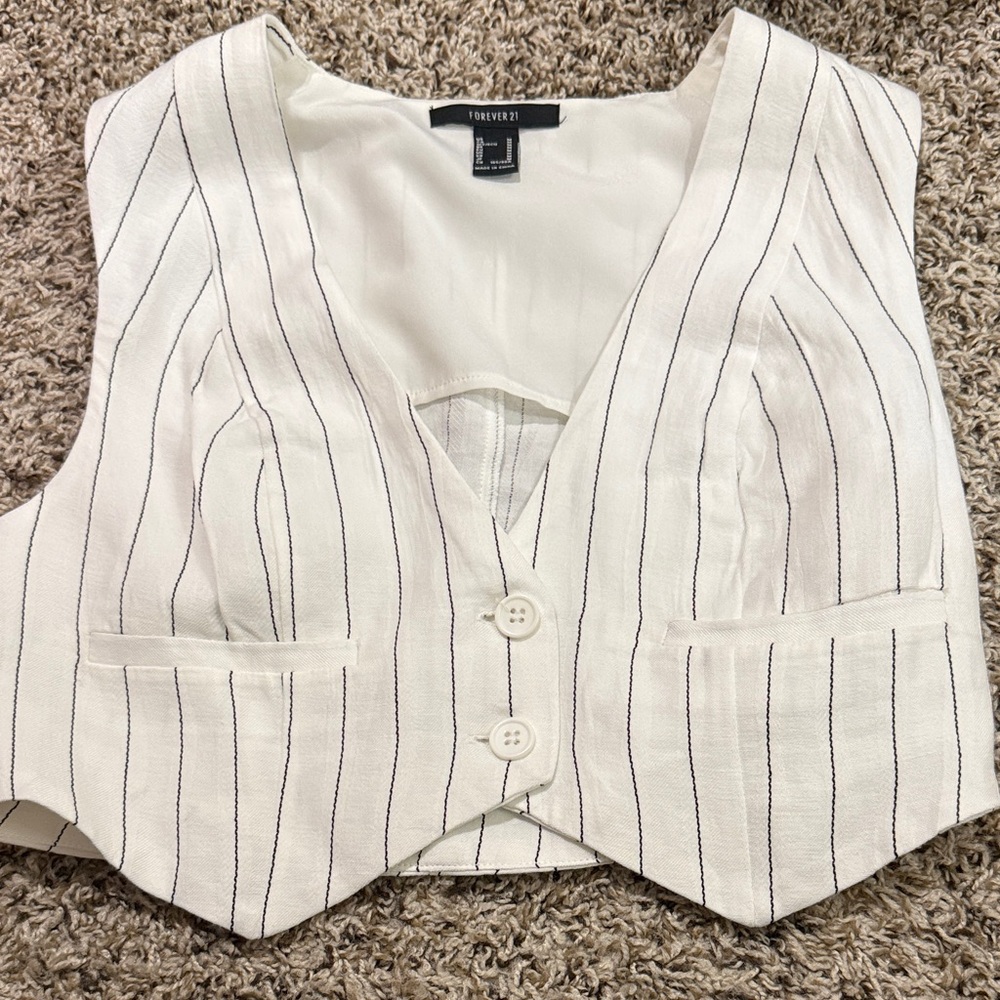 Forever 21 White Striped Women's Vest